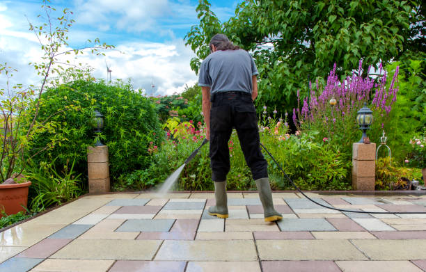 Best Pool Deck Cleaning in North Fond Du Lac, WI
